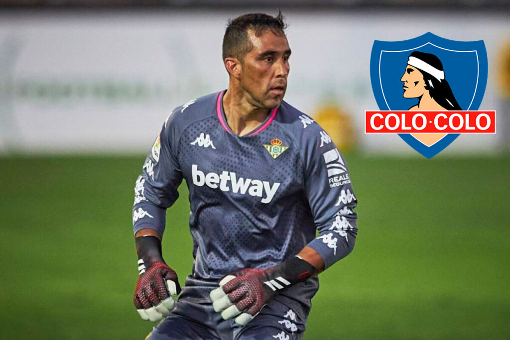 Claudio Bravo disputando un partido con el Real Betis.