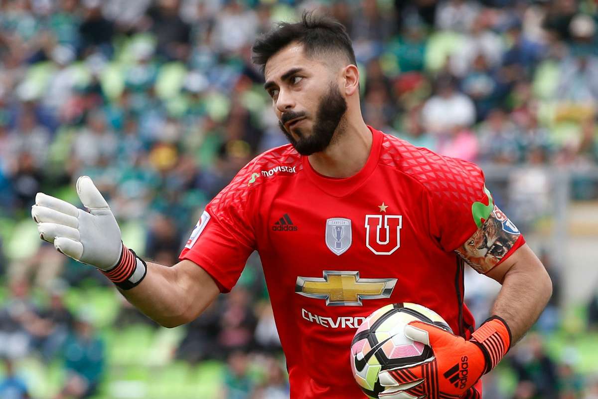 Johnny Herrera con la camiseta de la U.