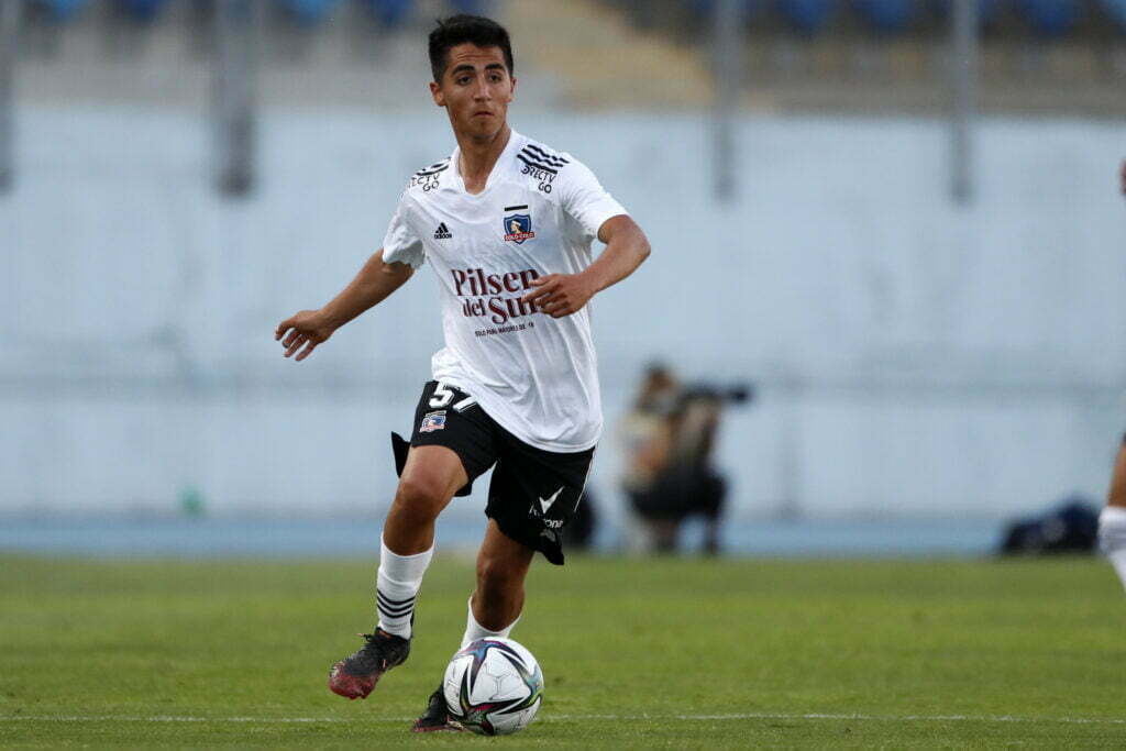 Diego Plaza sumando minutos con la camiseta de Colo-Colo en 2021.