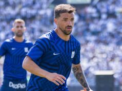 Gabriel Costa con la camiseta azul de Alianza Lima