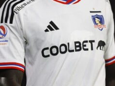 Camiseta de Colo-Colo 2023.