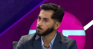 Johnny Herrera con una evidente cara de molestia en el programa Todos Somos Técnicos de TNT Sports.