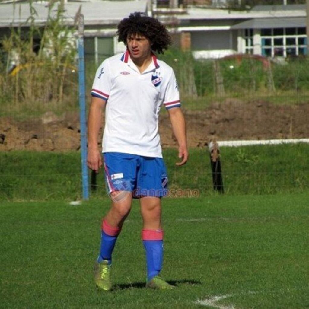 Maximiliano Falcón durante su etapa como jugador de Nacional de Montevideo