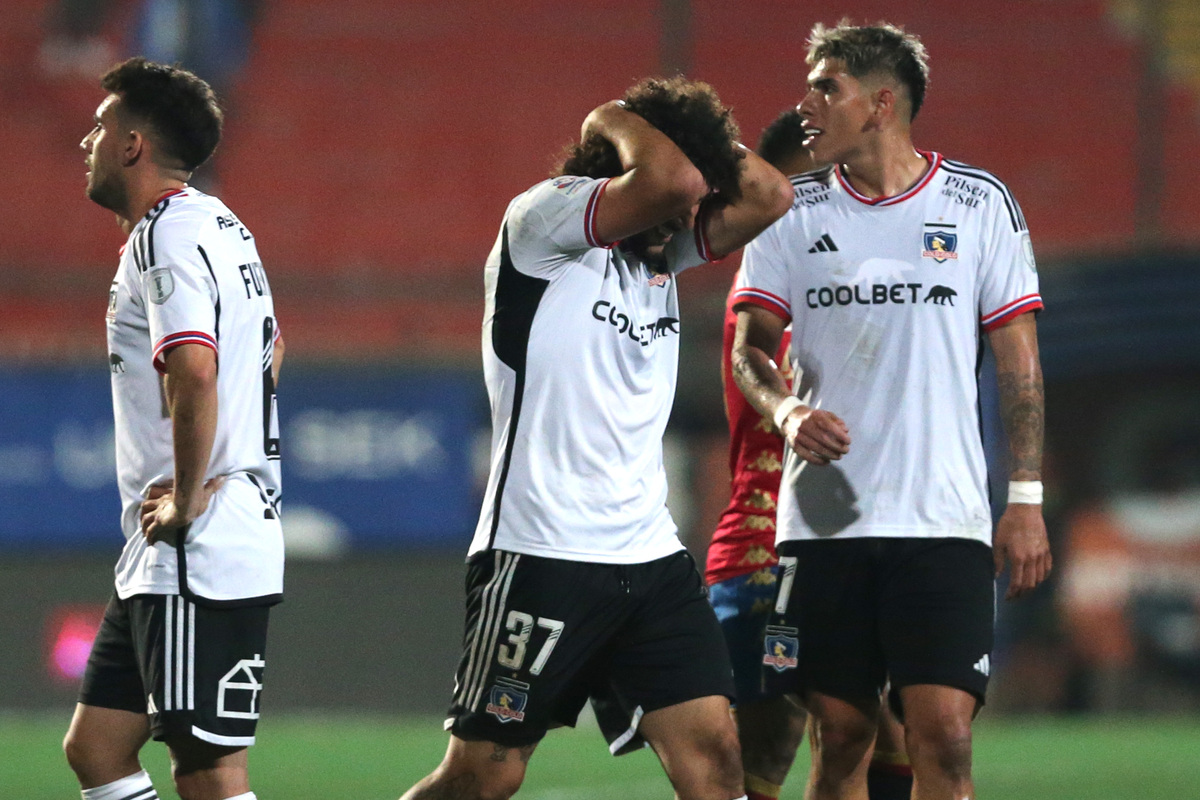 Maximiliano Falcón se toma la cabeza tras el partido entre Colo-Colo y Unión Española.