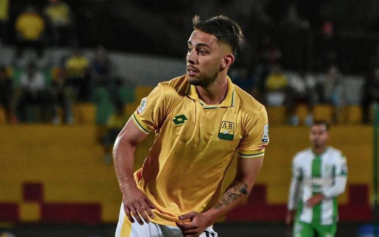 Gonzalo Lencina, posible fichaje de Colo Colo, con la camiseta de Bucaramanga