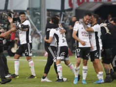 Marco Rojas celebrando el 2-0 ante O'Higgins de Rancagua, cuyo resultado le permitió a Colo-Colo conquistar el título del Campeonato Nacional 2022.