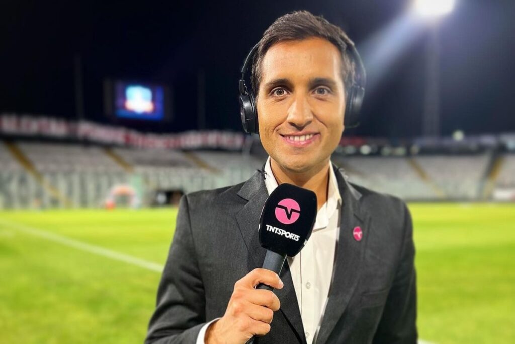 Daniel Arrieta en una transmisión de TNT Sports en el Estadio Monumental.