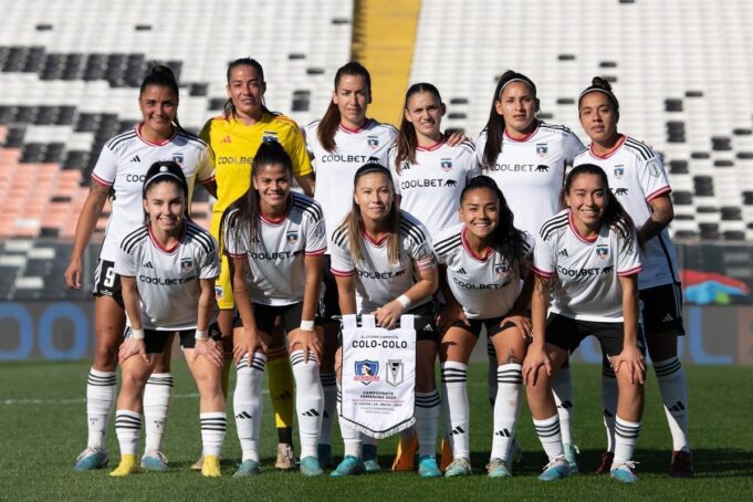 Formación titular de Colo-Colo Femenino, en el partido frente a Santiago Morning, en el día de la madre.
