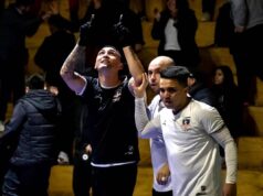 Jonathan Guajardo celebrando su agónico gol en el triunfo de Colo-Colo futsal sobre Magallanes.