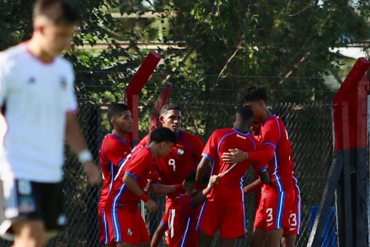 Derrota de Colo-Colo Sub-17 sobre Panamá, en la Copa Canteras de América.