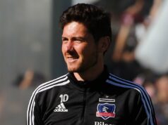 Marcos Rojas ingresando a la cancha en el último partido de Colo-Colo en el Campeonato Nacional 2022.