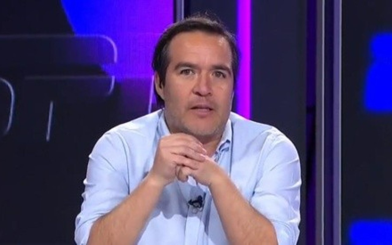 Llegaría a ser titular": Cristián Caamaño aseguró que Colo-Colo la romperá con el fichaje que alista en delantera - Sentimiento Popular