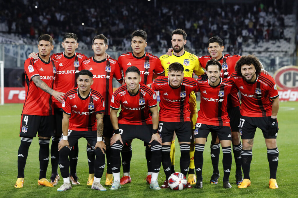 Foto oficial del plantel titular de Colo-Colo.