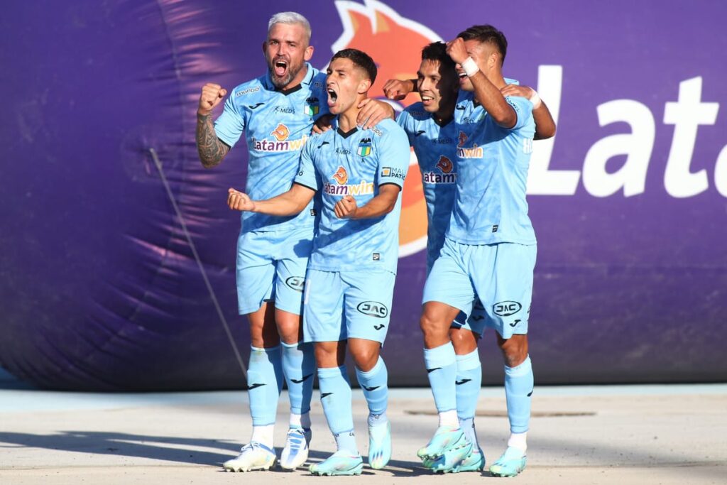 Matías Marín celebrando su gol con O´Higgins de Rancagua frente a Colo-Colo