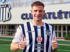 Bruno Barticciotto sonríe ante las cámaras tras ser anunciado como nuevo refuerzo de Talleres de Córdoba.