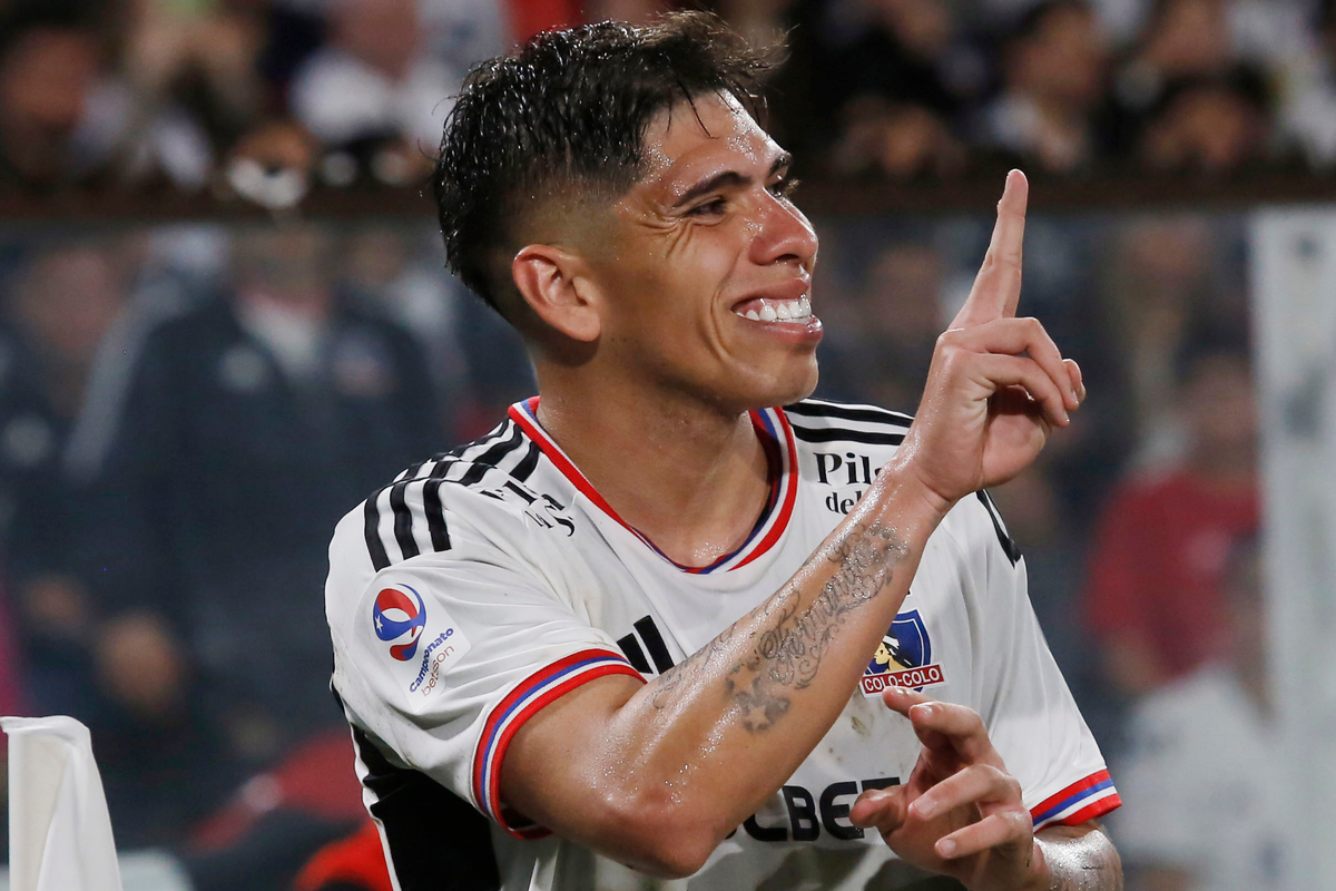 Carlos Palacios con un cara de felicidad tras anotar un doblete en el triunfo de Colo-Colo 3-1 sobre Huachipato.