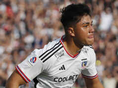 Damián Pizarro con la camiseta de Colo-Colo.
