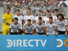 Jugadores de Colo-Colo en la foto oficial antes de un partido.