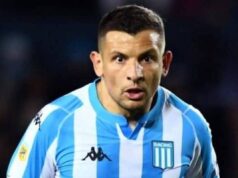 Emiliano Vecchio con la camiseta de Racing de Avellaneda.