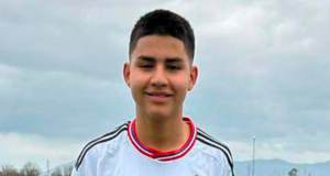 Romeo Leyton, Jugador de la Sub 14 de Colo-Colo sonríe ante las cámaras.