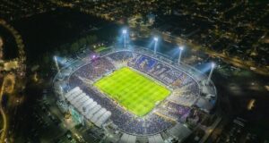 Estadio Monumental con el mosaico usado para el partido frente a River Plate por la Copa Libertdores 2022.