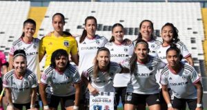 Formación Colo-Colo Femenino para el Superclásico en el Estadio Monumental.