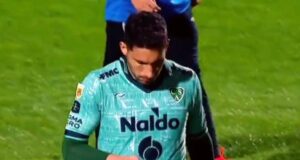 Juan Manuel Insaurralde tras haber perdido un diente en el partido de Sarmiento vs Central Córdoba.
