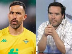 Primer plano a Claudio Bravo y Cristián Caamaño con cara de concentrados.