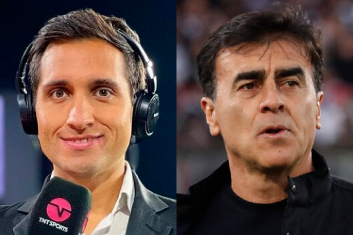 Primer plano a los rostros de Daniel Arrieta y Gustavo Quinteros, actual periodista de TNT Sports y entrenador de Colo-Colo, respectivamente.