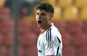 Primer plano aAlexander Oroz en el Estadio Santa Laura