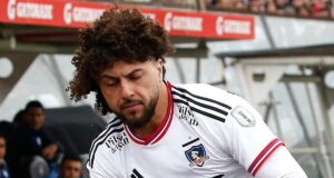 Maximiliano Falcón durante el compromiso de Colo-Colo frente a la Universidad Católica.