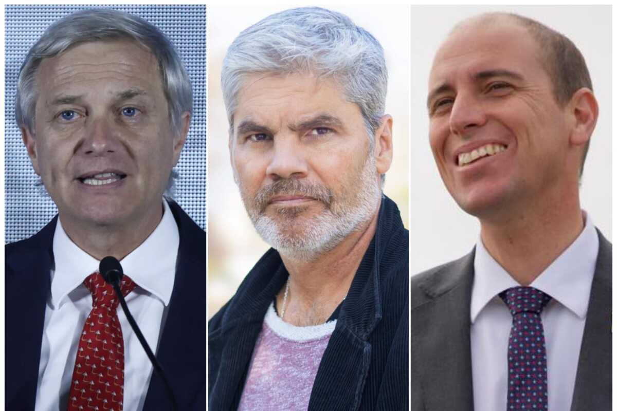 Primer plano a los rostros de los lideres del Partido Republicano José Antonio Kast y Martín Arrau, sumado al del periodista deportivo Juan Cristóbal Guarello.