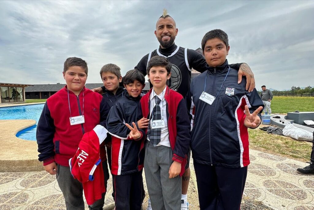 Arturo Vidal durante su actividad en San Clemente.
