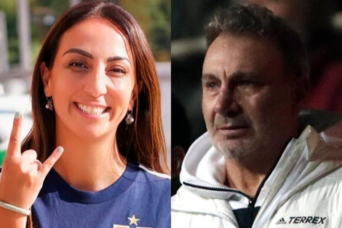 Primer plano al rostro sonriente de Cecilia Pérez, vicepresidenta de Azul Azul durante la temporada 2023. Por su parte, a mano derecha aparece Marcelo Barticciotto, ídolo de Colo-Colo y actual comentarista deportivo.