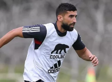 Primer plano a Emiliano Amor durante un entrenamiento de Colo-Colo.