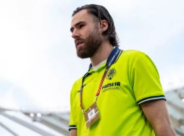 Ben Brereton con la camiseta amarilla del Villarreal.