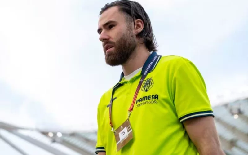 Ben Brereton con la camiseta amarilla del Villarreal.