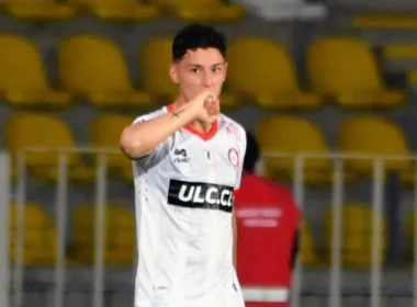 César Pérez celebrando su gol con Unión la Calera frente a Coquimbo Unido.