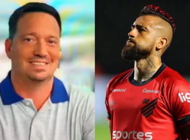 Primer plano a César Luis Merlo sonriendo con camiseta polo y Arturo Vidal serio con indumentaria de Athletico Paranaense.