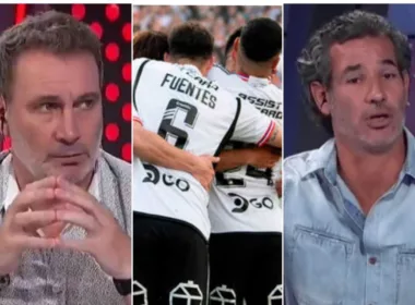 Primer plano al rostro pensativo de Marcelo Barticciotto, sumado al de Dante Poli con cara de indignación y al medio los jugadores de Colo-Colo durante el 2023 celebrando un gol abrazados.