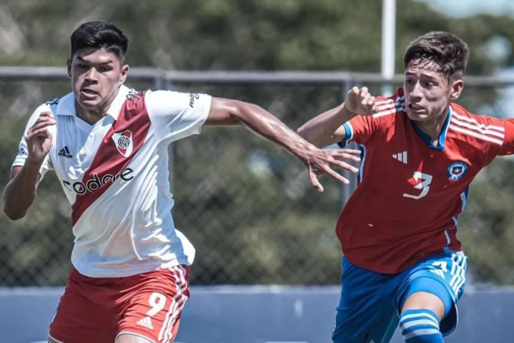 Jugadores de la Selección Chilena vs River PlateSub-20