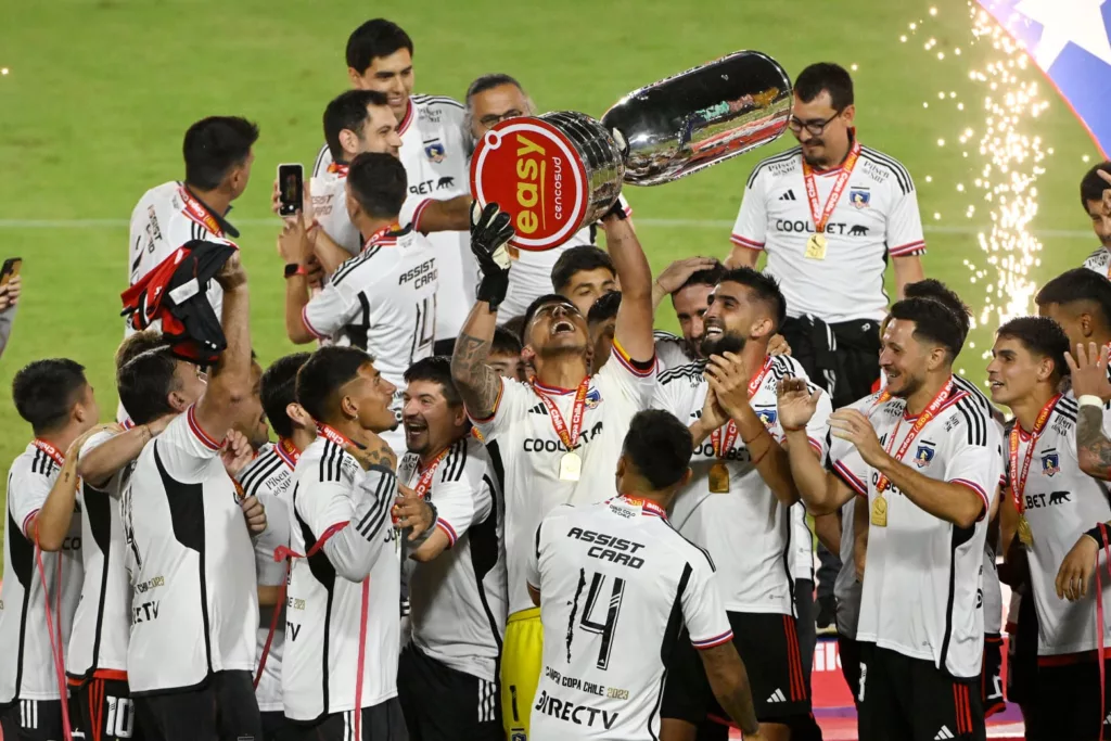 Colo-Colo celebrando su título de campeón de Copa Chile
