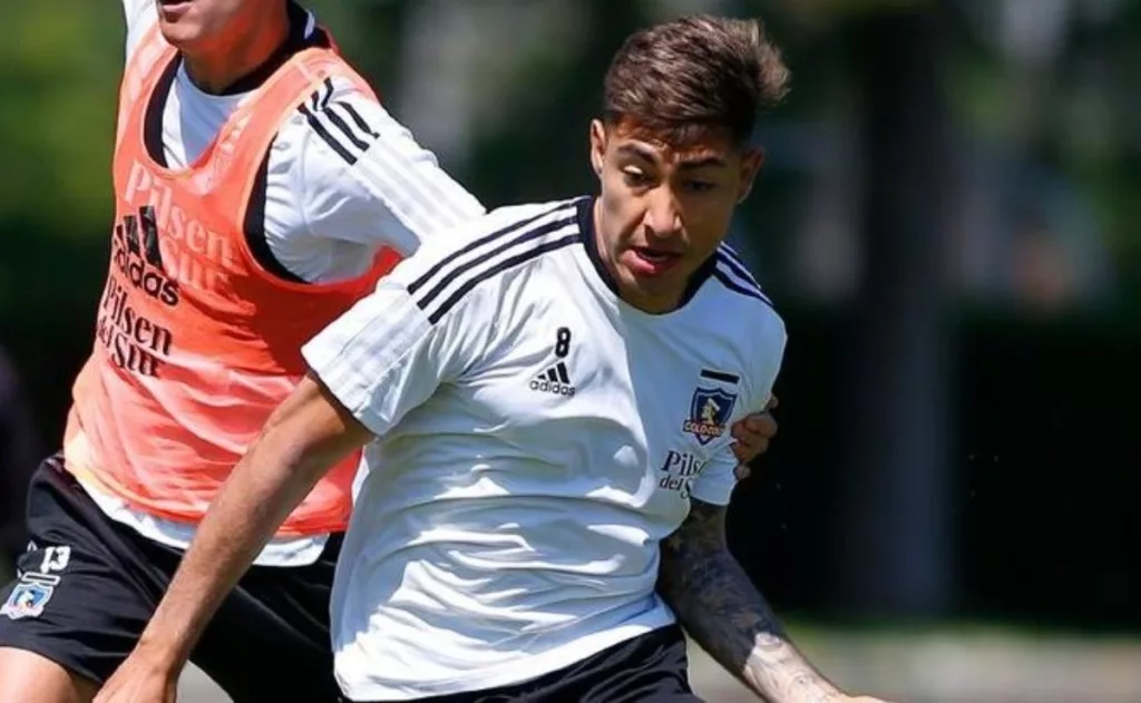 Espinoza entrenando en Colo-Colo.