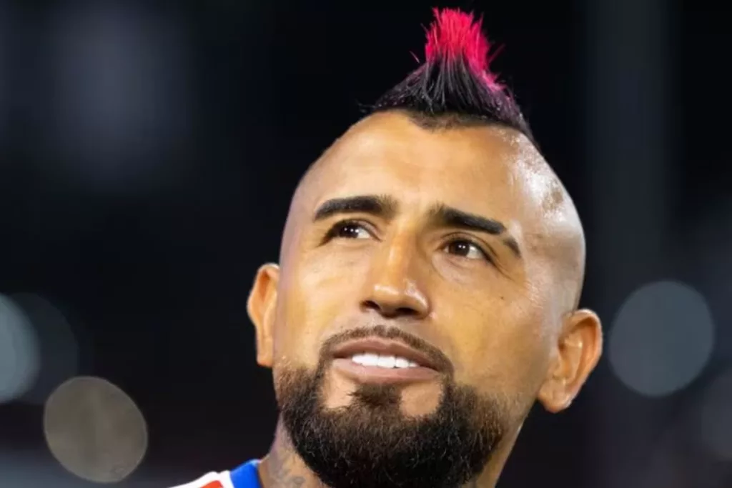 Primer plano de rostro de Arturo Vidal.