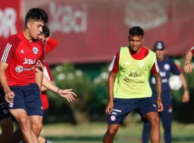 futbolistas de La Roja Sub 23 entrenando.