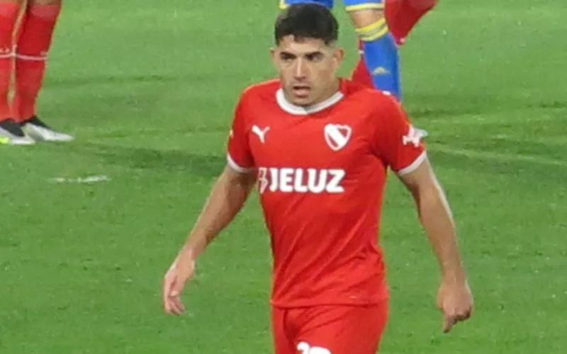 Braian Martínez con la camiseta de Independiente.