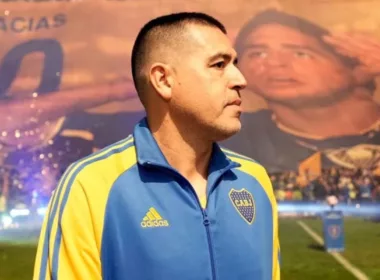 Juan Román Riquelme de perfil