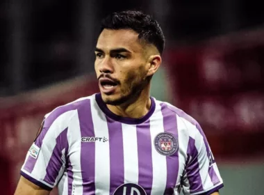 Gabriel Suazo con la camiseta del Toulouse.