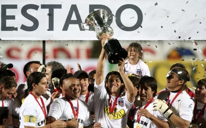 Colo-Colo celebrando el Torneo Clausura 2006