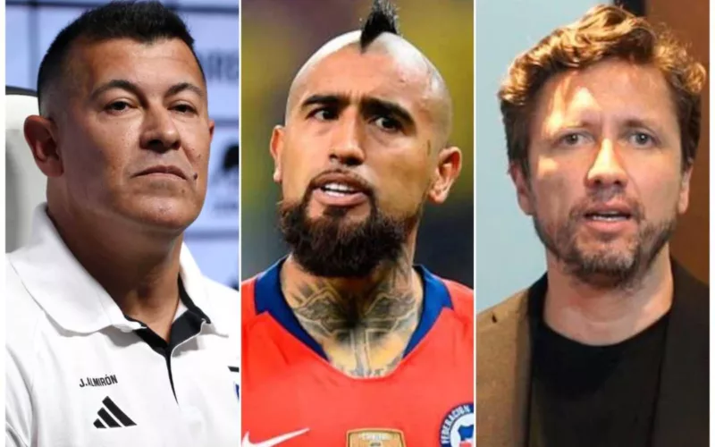 Primer plano a los rostros serios y desafiante de Jorge Almirón, Arturo Vidal y Francisco Sagredo.